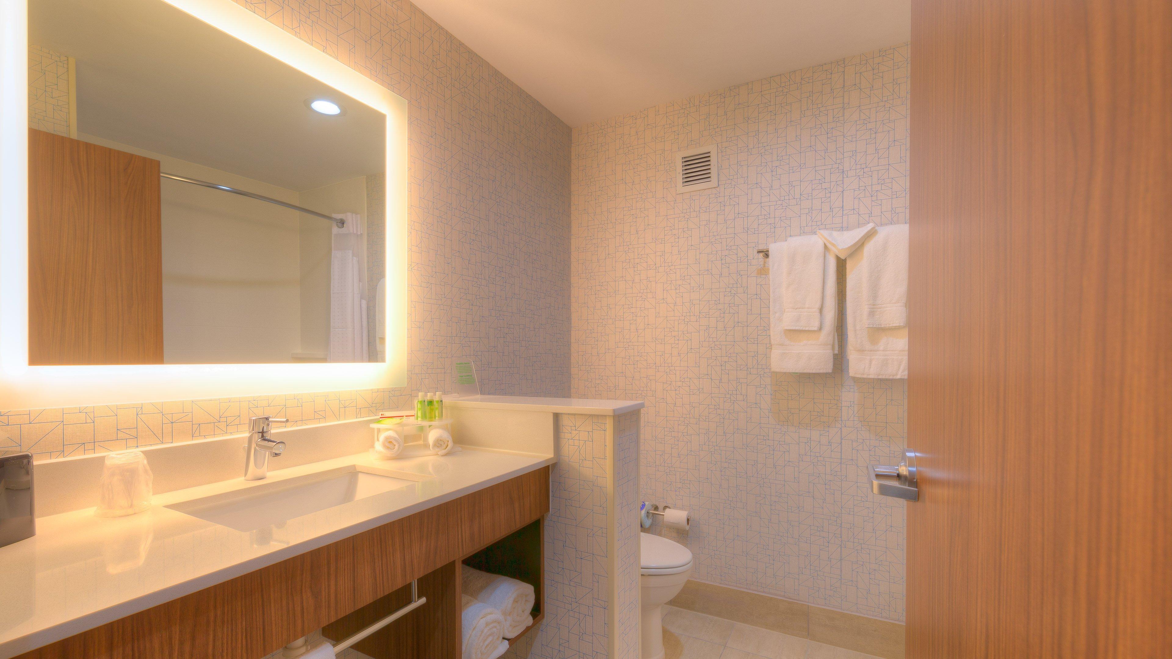 Holiday Inn Express & Suites Tulsa Midtown By Ihg Luaran gambar