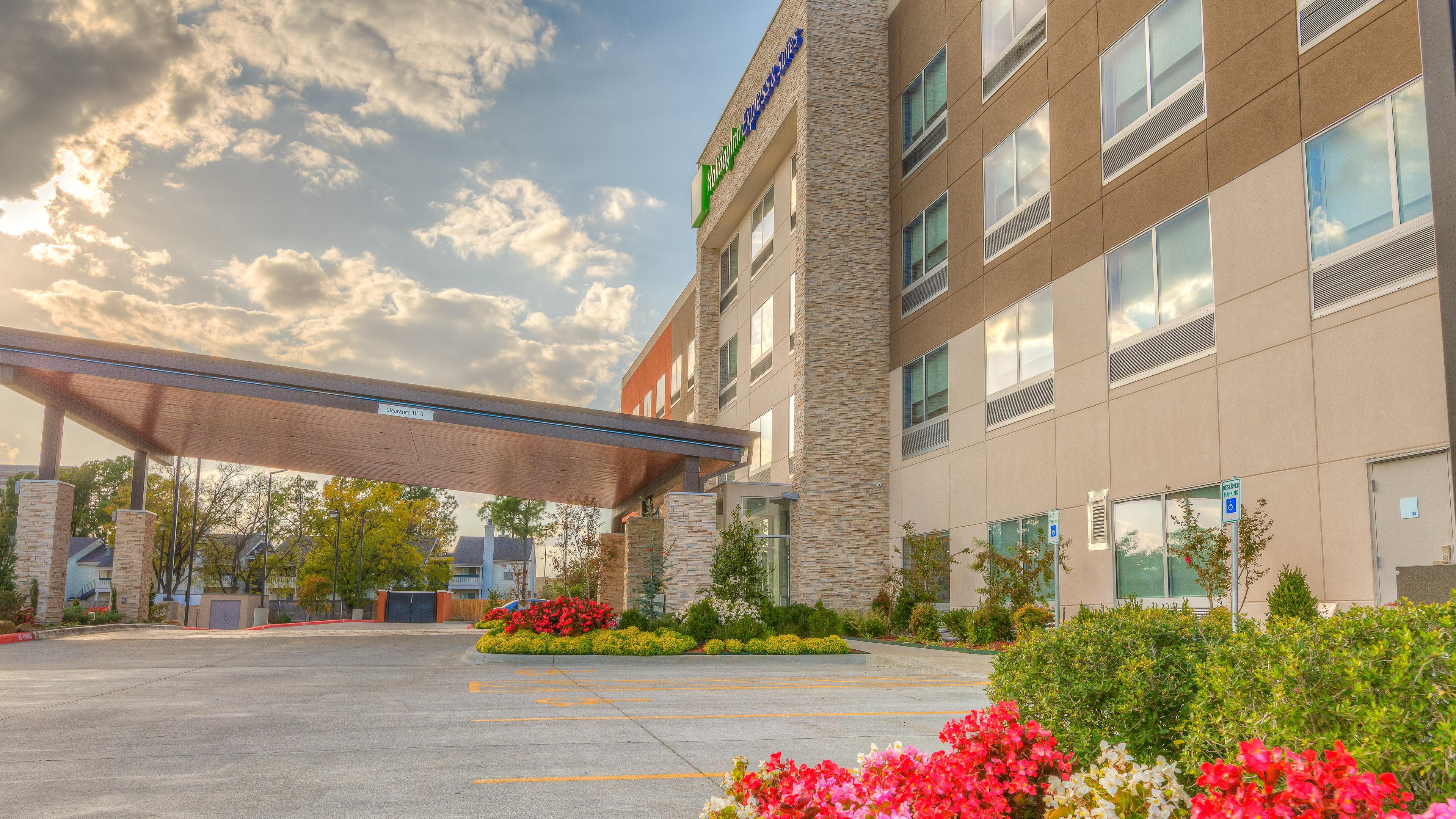 Holiday Inn Express & Suites Tulsa Midtown By Ihg Luaran gambar