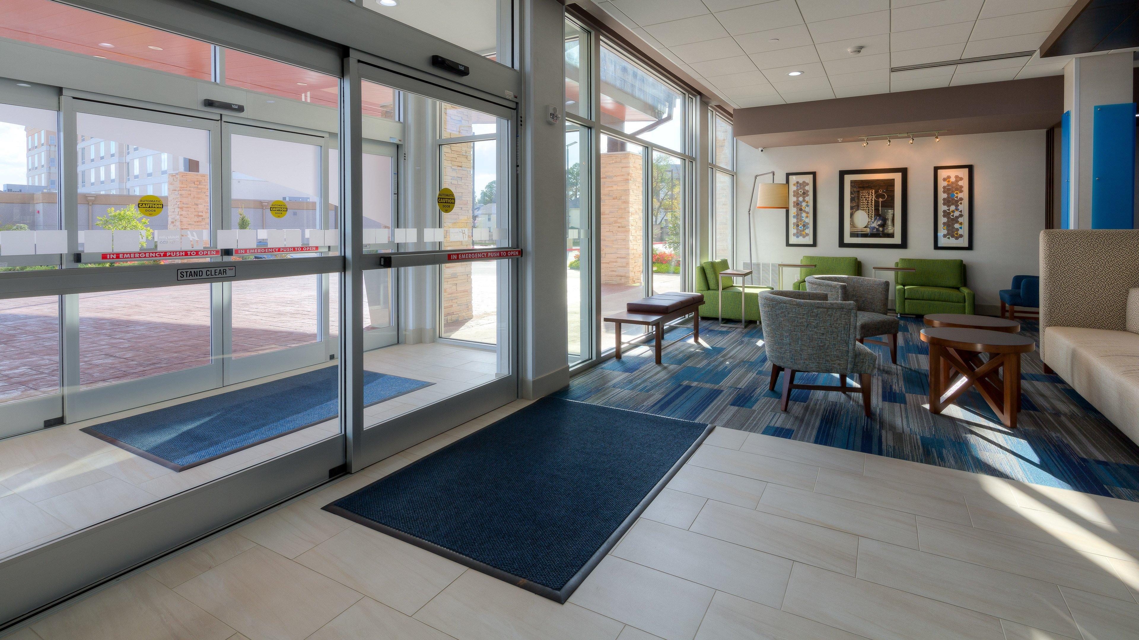 Holiday Inn Express & Suites Tulsa Midtown By Ihg Luaran gambar