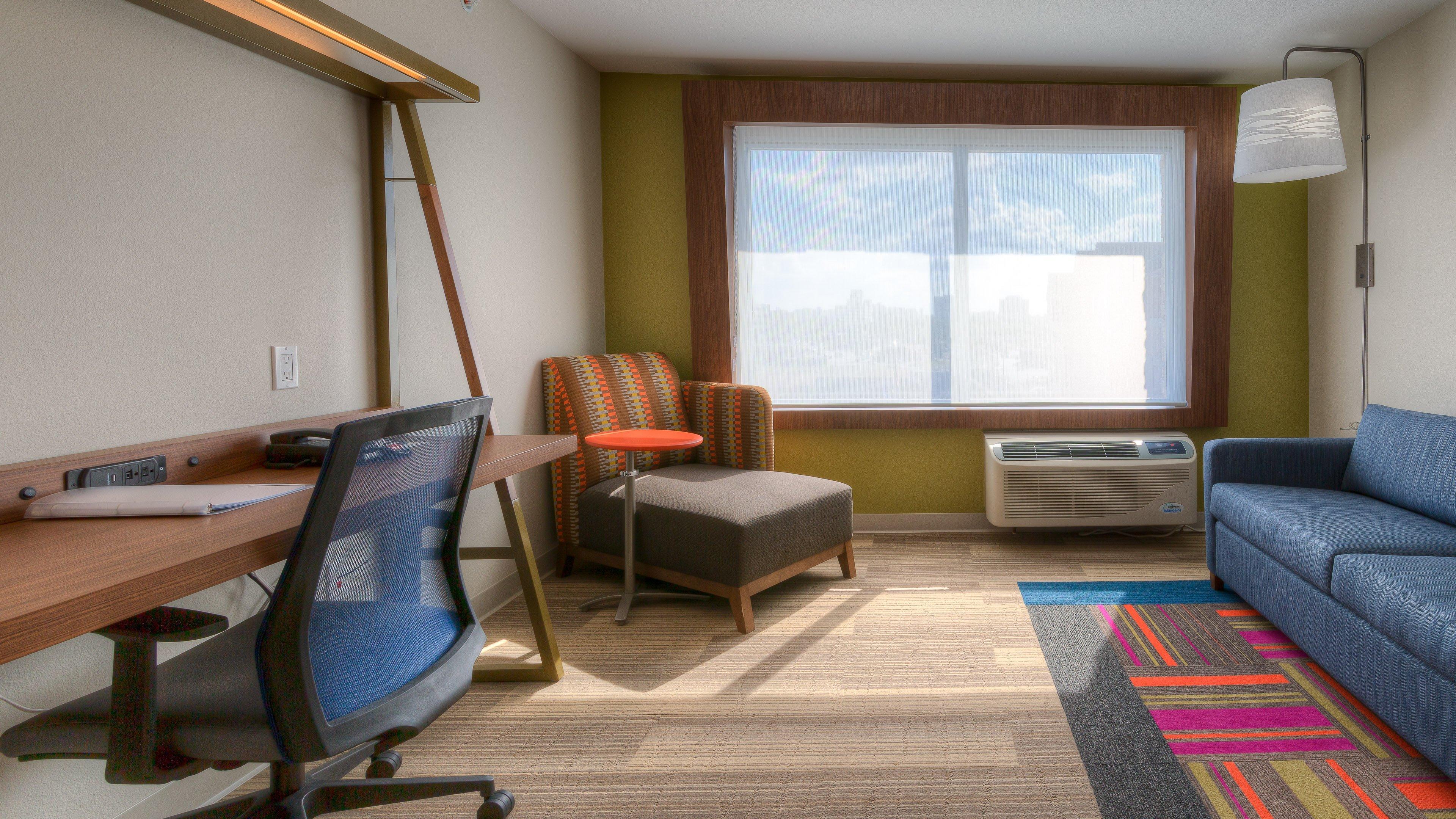 Holiday Inn Express & Suites Tulsa Midtown By Ihg Luaran gambar